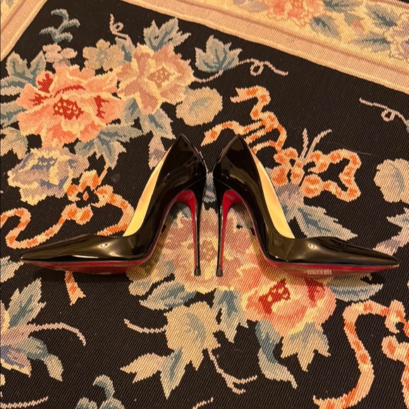 Black Patent Leather Stiletto Heels - Picture 5 of 6